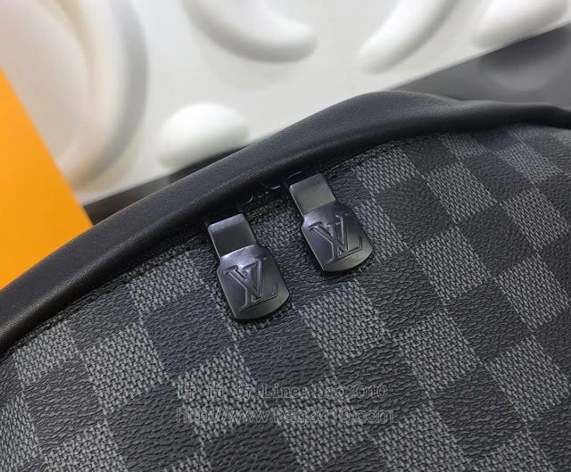 LV腰包 M44336黑格 路易威登Discovery腰包 LV男包 LV男胸包 LV男挎包  ydh3059